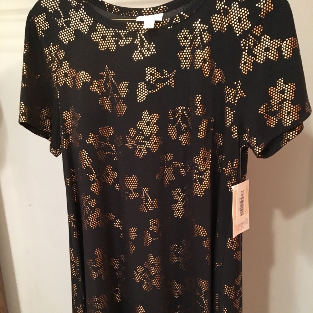 Elegant black and rose gold Carly